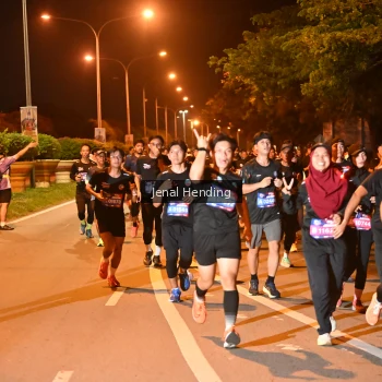 Runner Photo 3541100