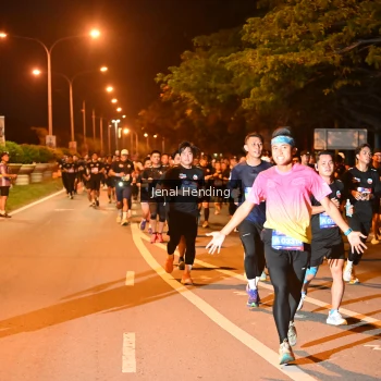 Runner Photo 3541115