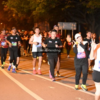Runner Photo 3541141