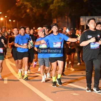 Runner Photo 3541156