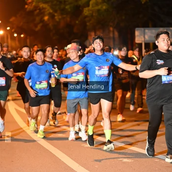 Runner Photo 3541158