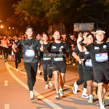 Runner Photo 3541172