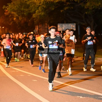 Runner Photo 3541174