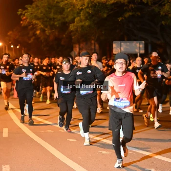 Runner Photo 3541175