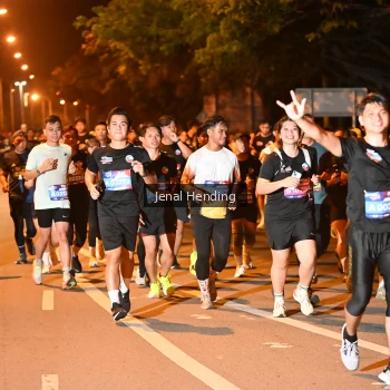 Runner Photo 3541182