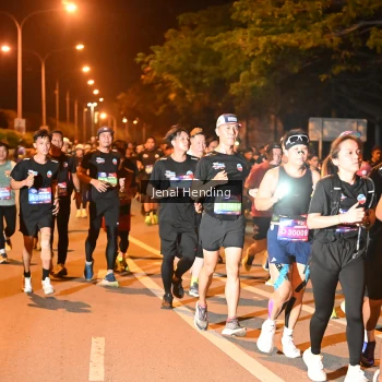 Runner Photo 3541214