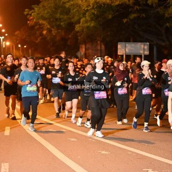 Runner Photo 3541217