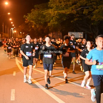 Runner Photo 3541220