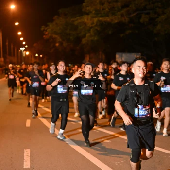 Runner Photo 3541333