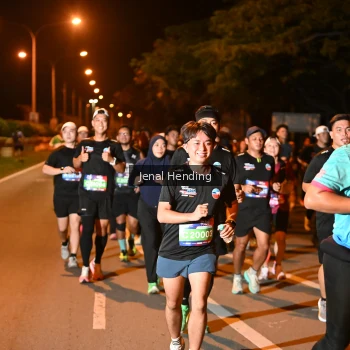 Runner Photo 3541354