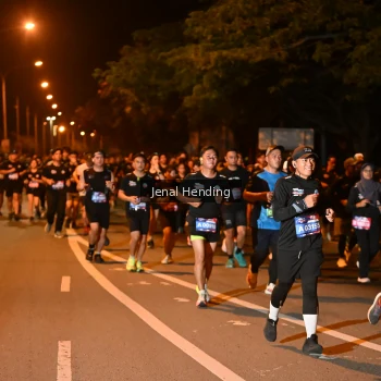 Runner Photo 3541369