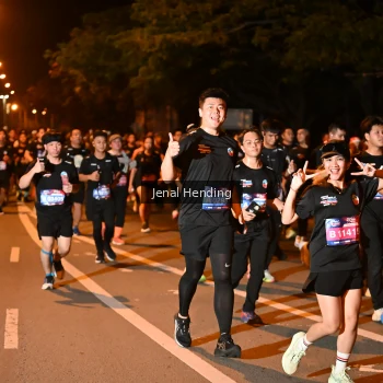 Runner Photo 3541388