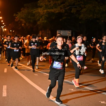 Runner Photo 3541393