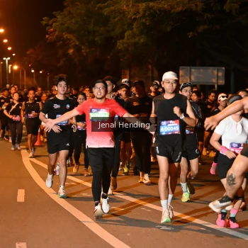 Runner Photo 3541401