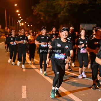 Runner Photo 3541410