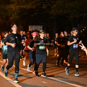 Runner Photo 3541416