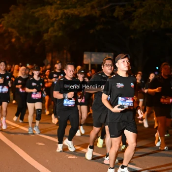 Runner Photo 3541436