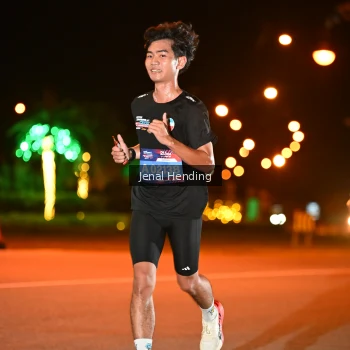Runner Photo 3541636