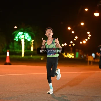 Runner Photo 3541673