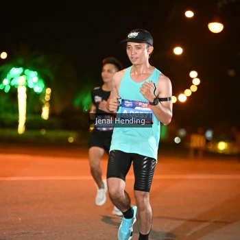Runner Photo 3541716