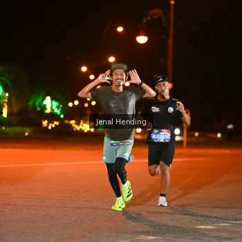 Runner Photo 3541729