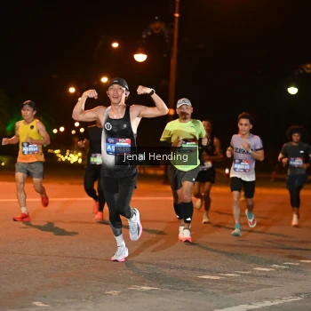 Runner Photo 3541732