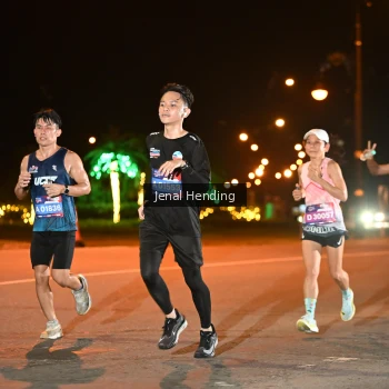 Runner Photo 3541759