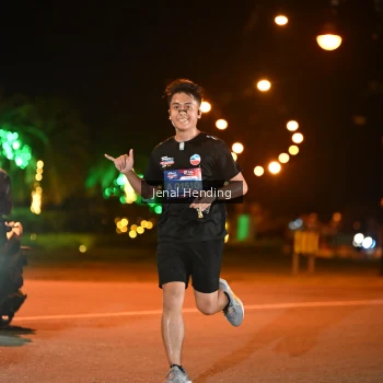 Runner Photo 3541782