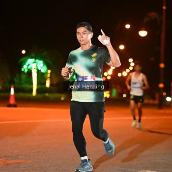 Runner Photo 3541796