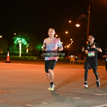 Runner Photo 3541880