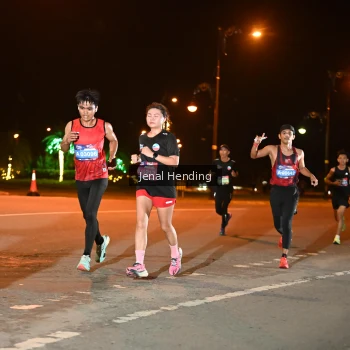 Runner Photo 3541910
