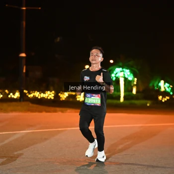 Runner Photo 3541937
