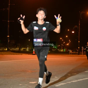 Runner Photo 3542023