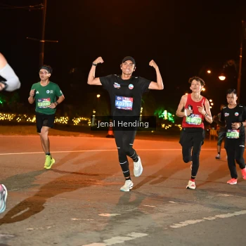Runner Photo 3542044