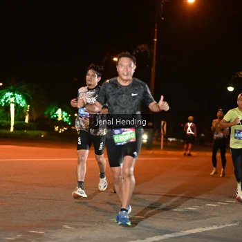 Runner Photo 3542060