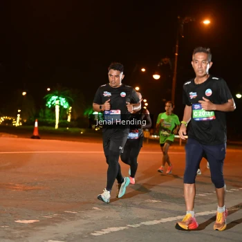 Runner Photo 3542075