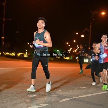 Runner Photo 3542088