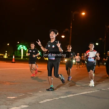 Runner Photo 3542093