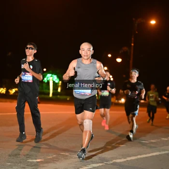 Runner Photo 3542105