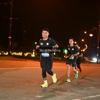 Runner Photo 3542124