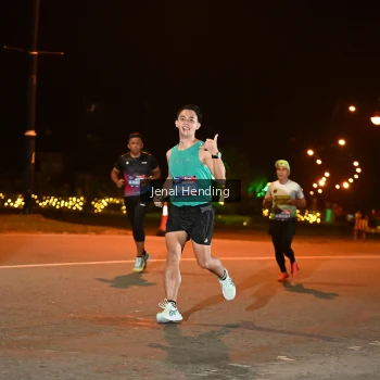 Runner Photo 3542163