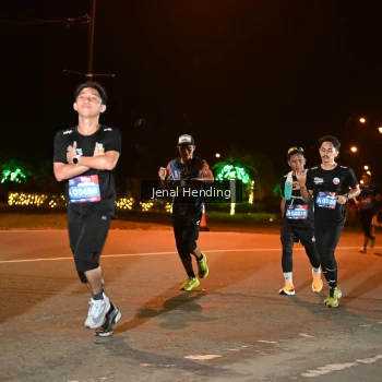 Runner Photo 3542164