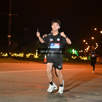 Runner Photo 3542171