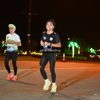 Runner Photo 3542172