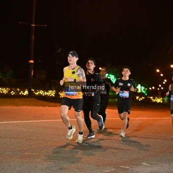 Runner Photo 3542188