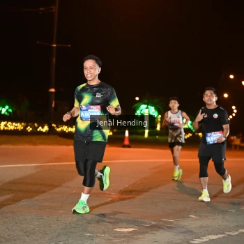 Runner Photo 3542206