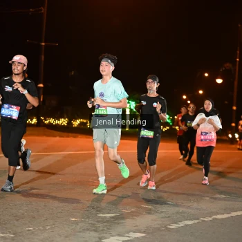 Runner Photo 3542223
