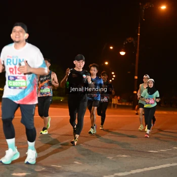 Runner Photo 3542249