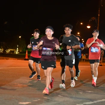 Runner Photo 3542256