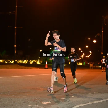 Runner Photo 3542273